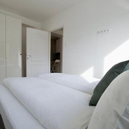 Standard Apartment By Hi5 - Dessewffy 37 Suites Budapest Ngoại thất bức ảnh
