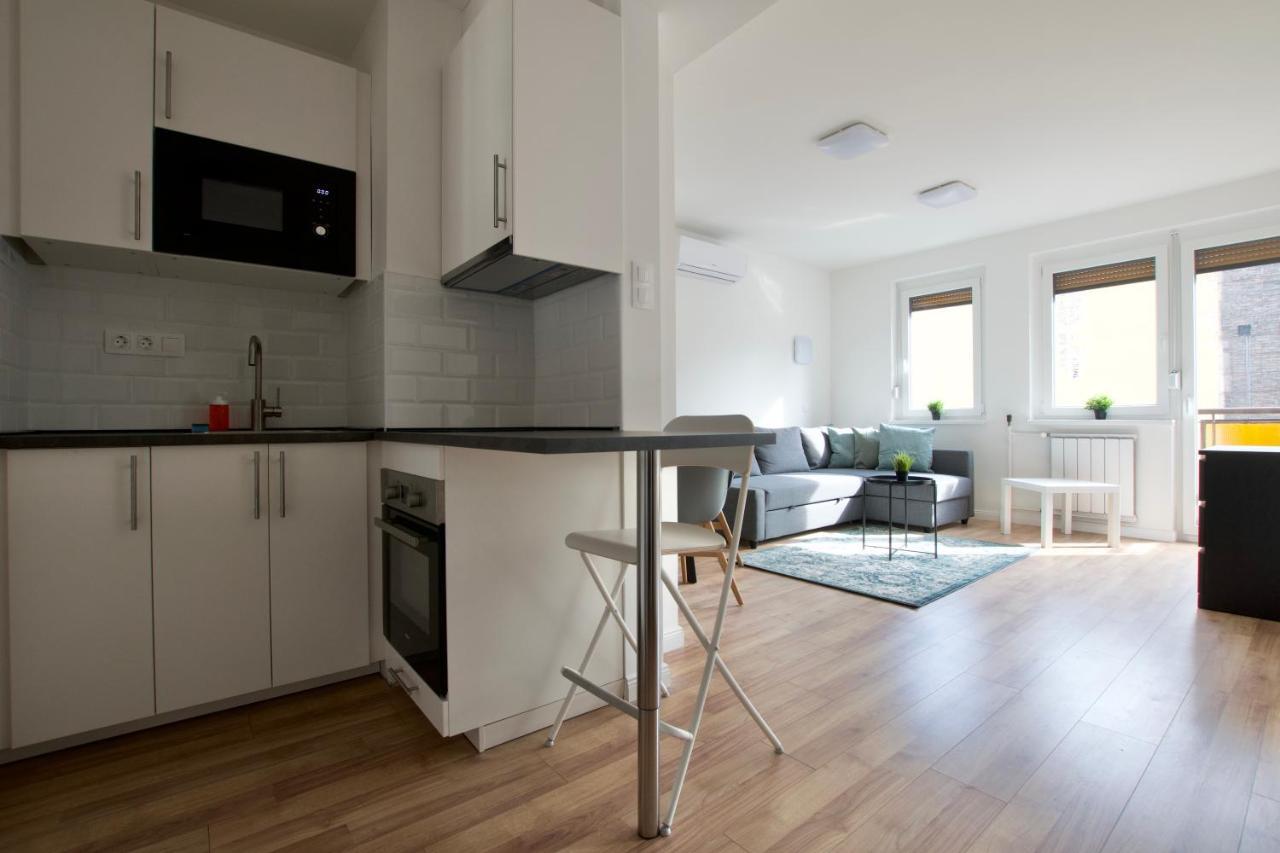 Standard Apartment By Hi5 - Dessewffy 37 Suites Budapest Ngoại thất bức ảnh