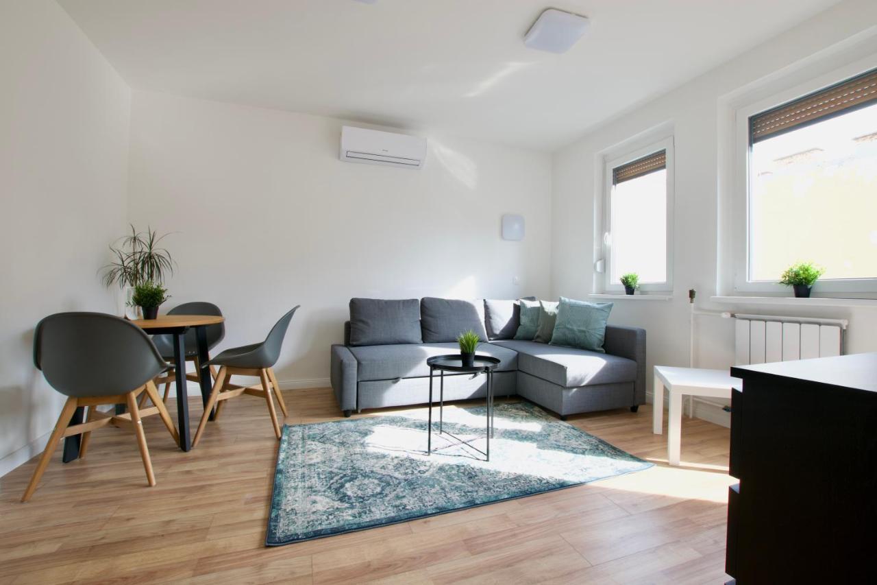 Standard Apartment By Hi5 - Dessewffy 37 Suites Budapest Ngoại thất bức ảnh