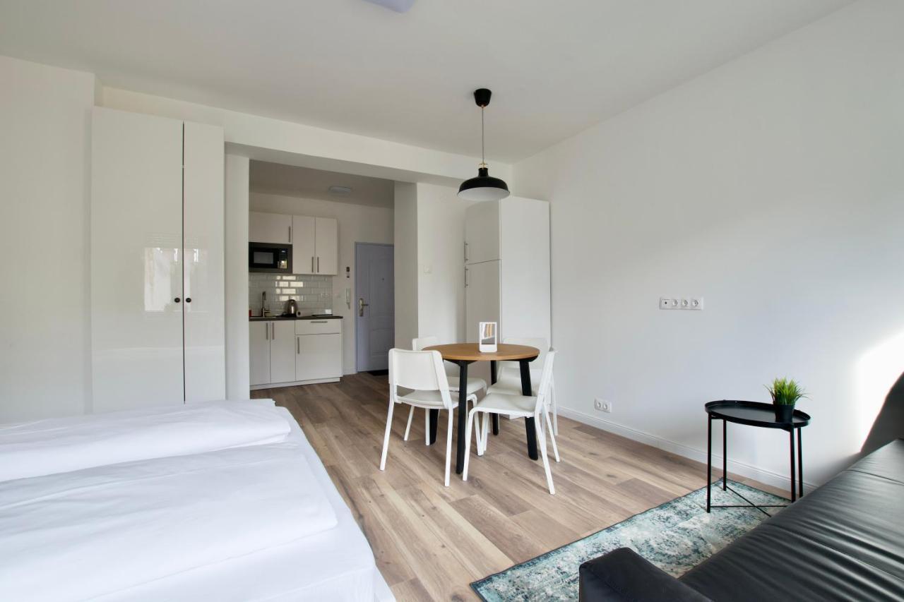 Standard Apartment By Hi5 - Dessewffy 37 Suites Budapest Ngoại thất bức ảnh
