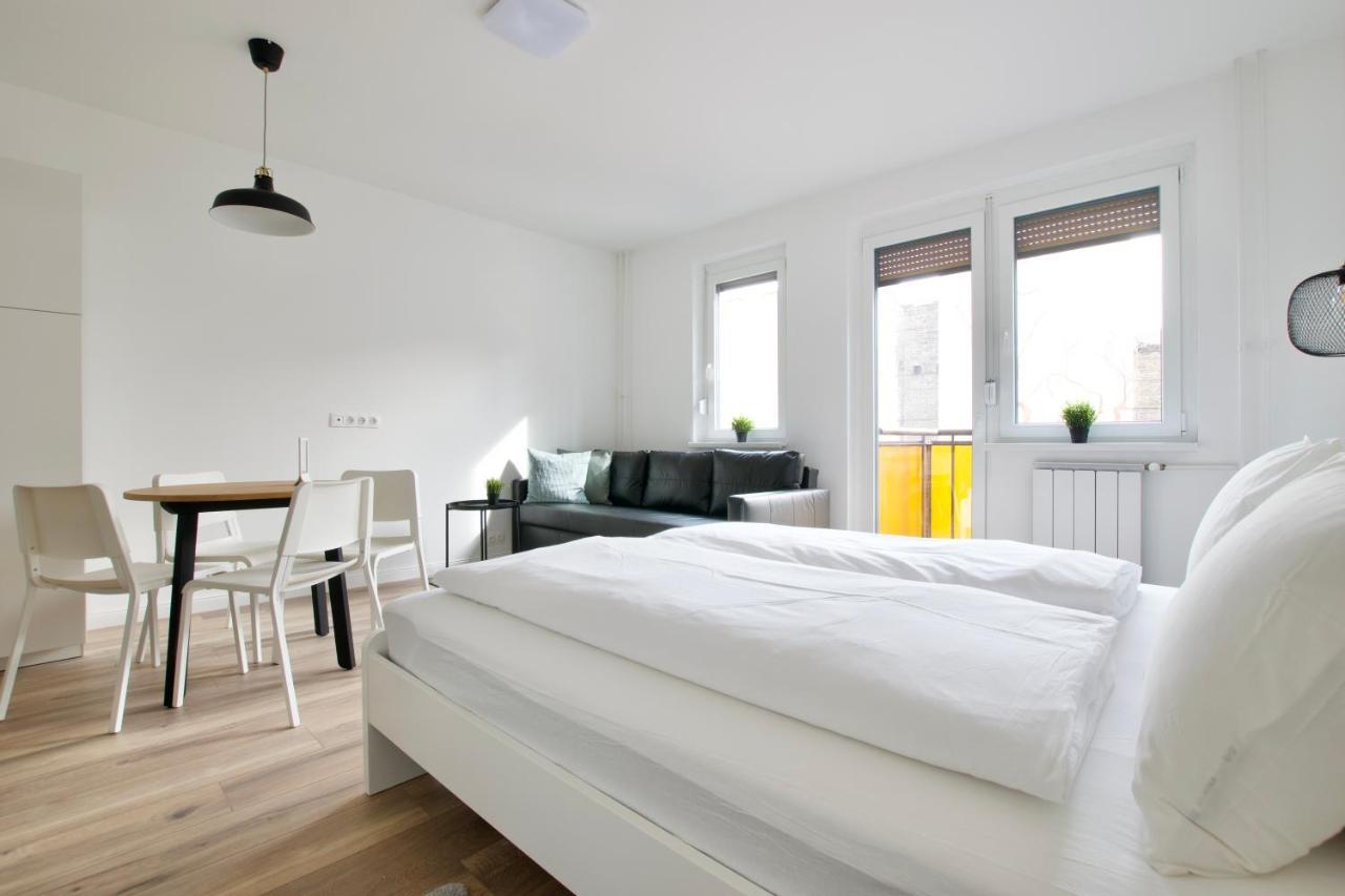 Standard Apartment By Hi5 - Dessewffy 37 Suites Budapest Ngoại thất bức ảnh