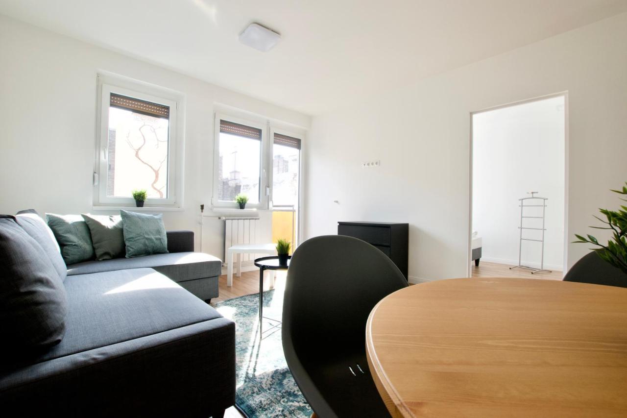 Standard Apartment By Hi5 - Dessewffy 37 Suites Budapest Ngoại thất bức ảnh